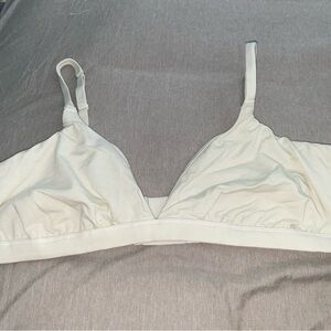 4x Skims wireless triangle bra